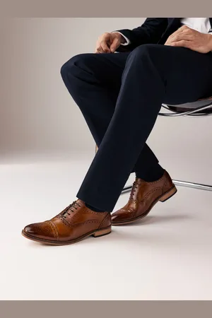 Next Chaussures Oxford Brogues en cuir à bout tendu