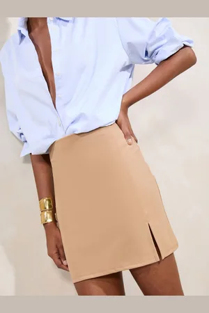Lipsy London Mini-jupe fendue sur les côtés42