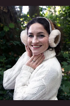 Just Sheepskin Cache-oreilles HarperUn an