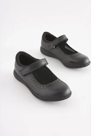 Next Chaussures Mary Jane en cuir à détail écolière