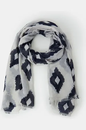 Accessorize Lightweight Diamond Print Scarfun