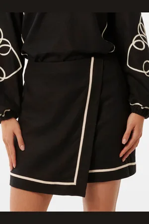Forever New Claude Wrap Mini Skirt with A Touch Of Linen38