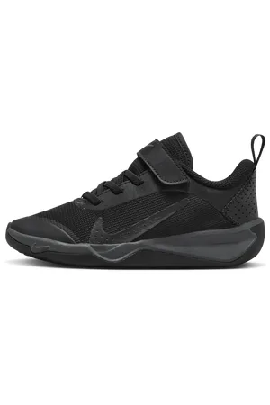 Nike Chaussure Omni Multi-Court pour jeune enfant