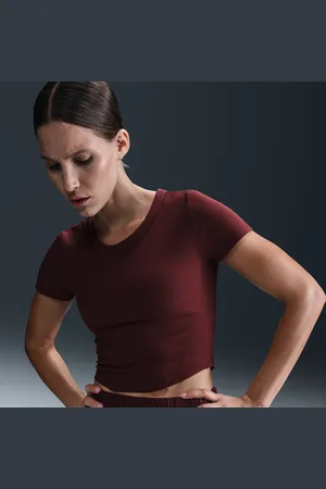 Nike Crop top Dri-FIT à manches courtes One Fitted pour femme