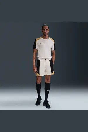 Nike Short de foot Dri-FIT Strike+ 13 cm pour homme