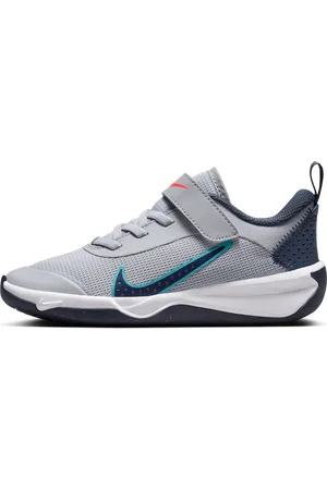 Nike Chaussure Omni Multi-Court pour jeune enfant