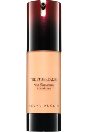 KEVYN AUCOIN L