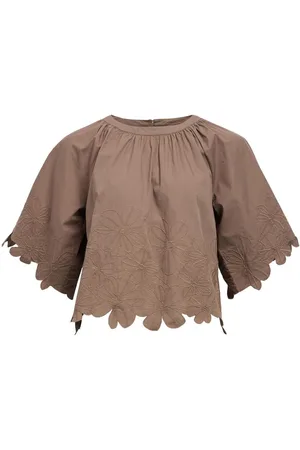Object Avec Broderie Top Raccourci