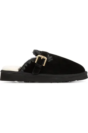 Mou Chaussons avec boucle en métal en cuir