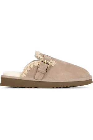 Mou Chaussons avec boucle en métal en cuir