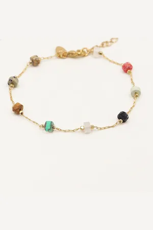 NILAÏ Collier court à l