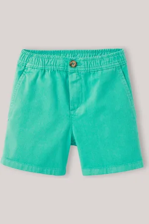 CYRILLUS Short court