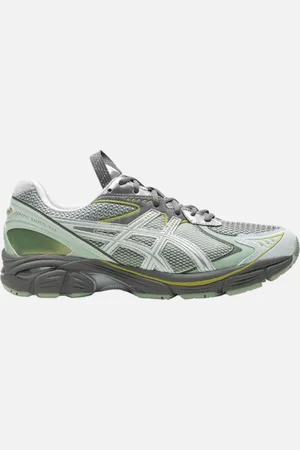 Asics Baskets ub6-s