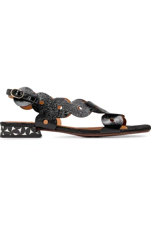 Chie Mihara Sandales plates en cuir vernis