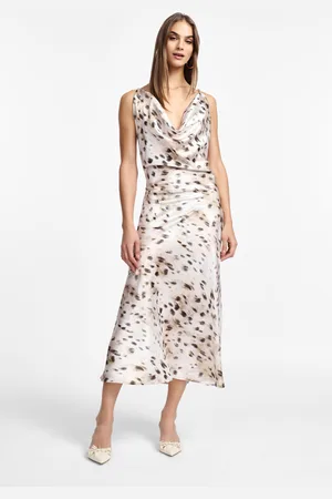 Please Robe mi-longue dos nu