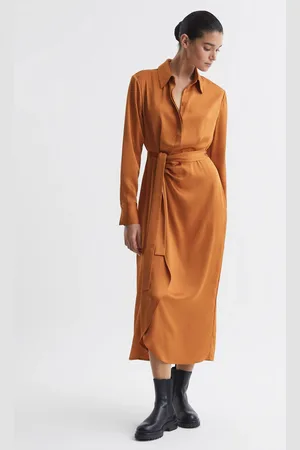 Reiss Arabella - Robe mi-longue style chemise en satin