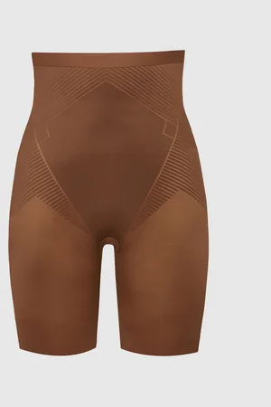 Spanx Short mi-long gainant taille haute