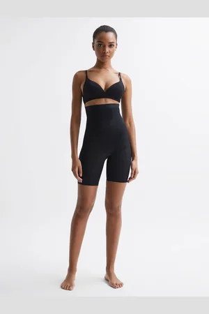 Spanx Short mi-long gainant taille haute