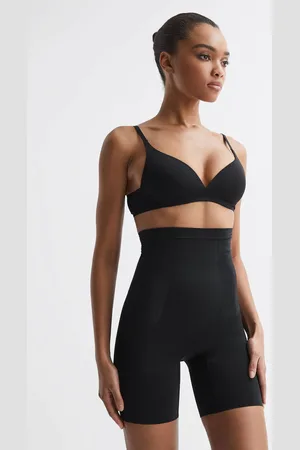 Spanx Short gainant taille haute mi-cuisse