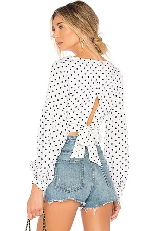 superdown BLOUSE COURTE TIE BACK in .