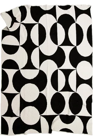 Happy Habitat ÉCHARPE PUZZLE in Black,White.