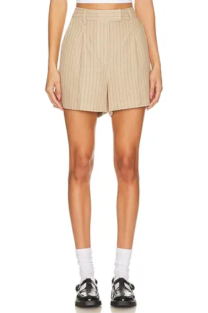 Steve Madden Imelda Short in .
