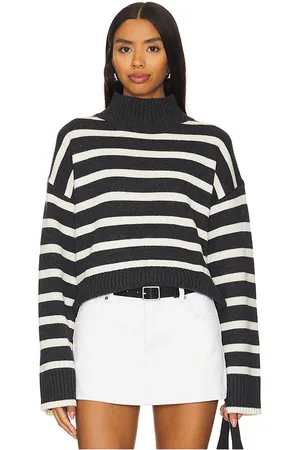 ASTR PULL SOPHEA in Black,White.