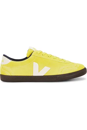 Veja SNEAKERS VOLLEY in .