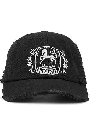 Found CASQUETTE LOGO CREST in .