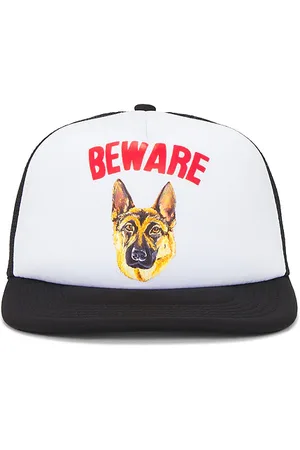 MARKET CHAPEAU in .