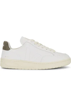Veja SNEAKERS V-12 STITCH in .