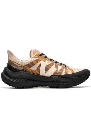 Veja X Cesar Villalba Condor 3 Advanced Sneakers in .