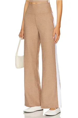 Beyond Yoga PANTALON RAYÉ SPACEDYE LAID BACK in .