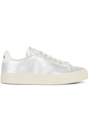 Veja SNEAKERS CAMPO in .