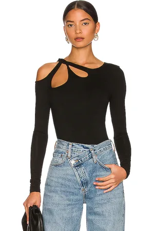 superdown BODY YESENIA in .
