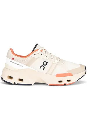 On Running SNEAKERS CLOUDPULSE in .