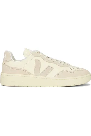 Veja V-90 Sneakers in .