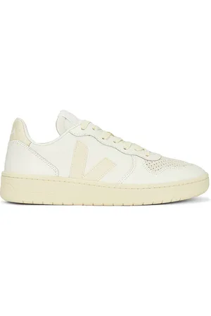 Veja V-10 Sneakers in .
