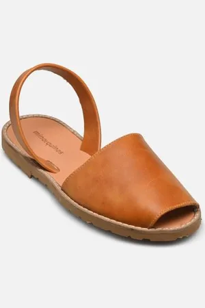 MINORQUINES Sandales et nu-pieds Avarca pour Femme