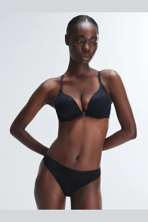Savage X Fenty Lavish Lace Thong Panty