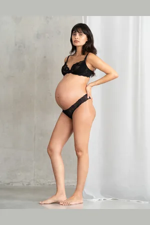 Séraphine String de maternité en dentelle, en dessous du ventre