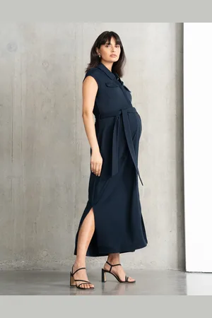 Séraphine Robe longue de maternité ajustée et ceinturée pour un confort optimal
