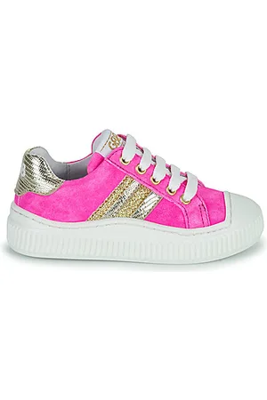 GBB Baskets basses enfant WAKA