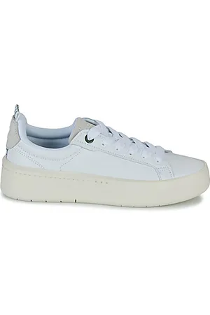 Lacoste Baskets basses CARNABY PLAT