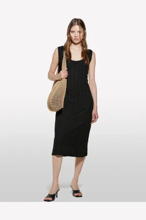 Sisley Robe Côtelée Noire Femme