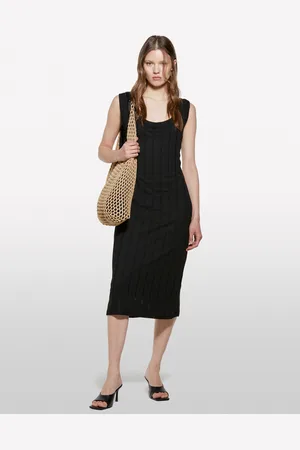 Sisley Robe Côtelée Noire Femme