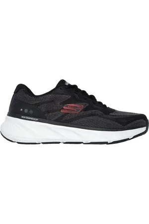 Skechers Relaxed Fit: Edgeride - Konzo Shoes Moyen Width en Noir/Rouge