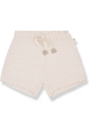 1+ IN THE FAMILY Short Carolina