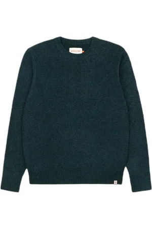 Revolution Pull Slow Fashion
