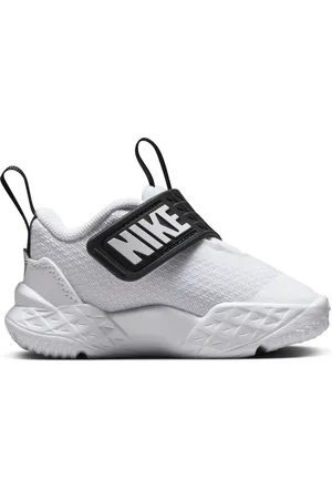 Nike Baskets bébé Team Hustle D